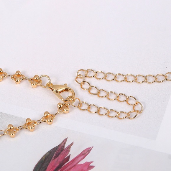 Dainty Minimalist Gold Chocker - Picture 5 of 5